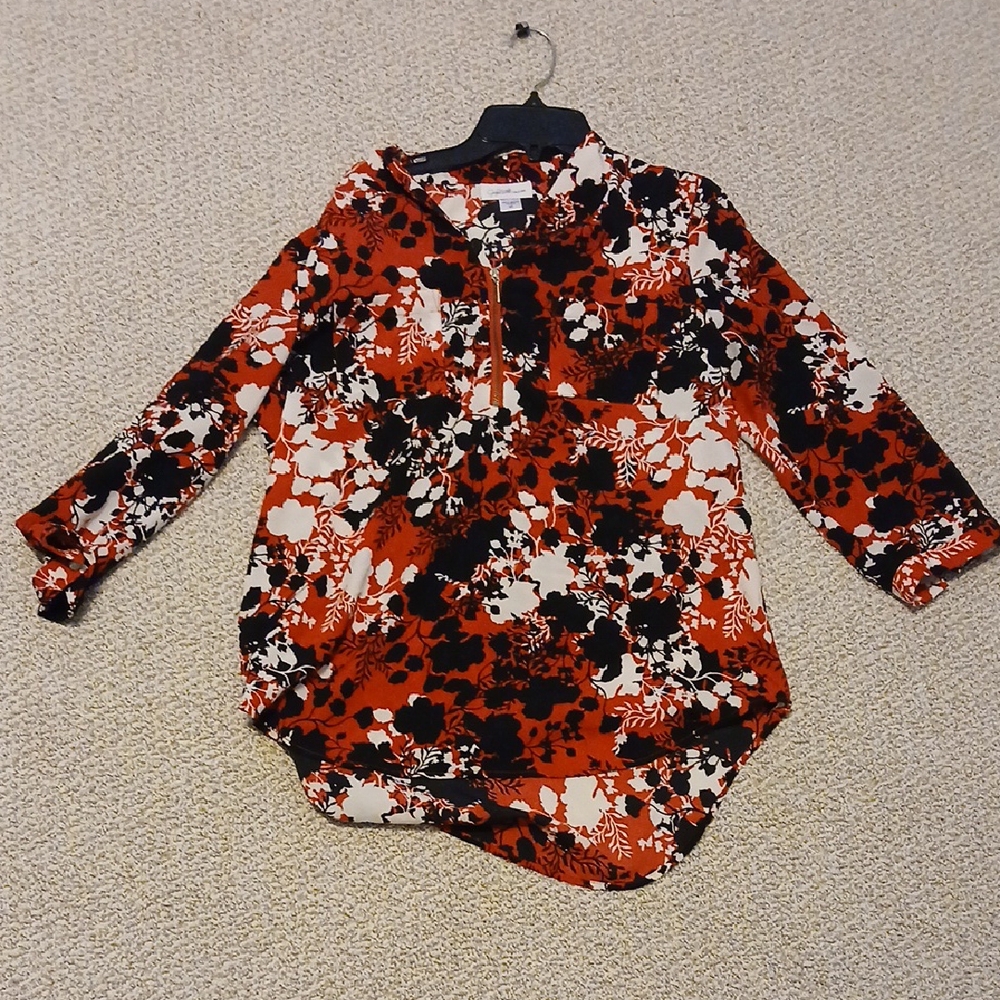 Jaclyn Smith Red and Black Floral Blouse